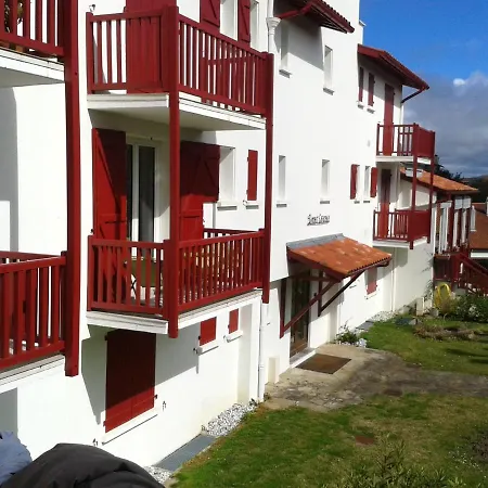 Confortable A 30 M² Avec Balcon Relaxant * Guéthary