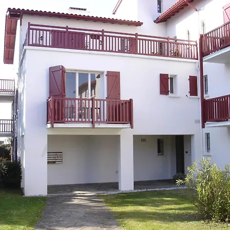 Confortable A 30 M² Avec Balcon Relaxant *