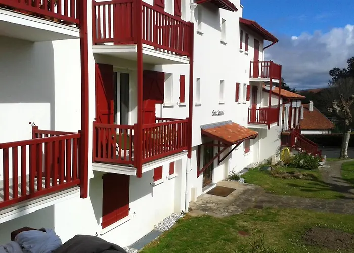 Confortable A 30 M² Avec Balcon Relaxant * Guéthary